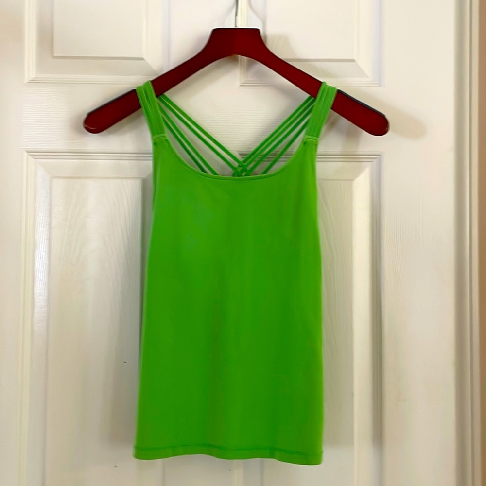 Calvin Klein Performance Quick Dry Work Out Top!